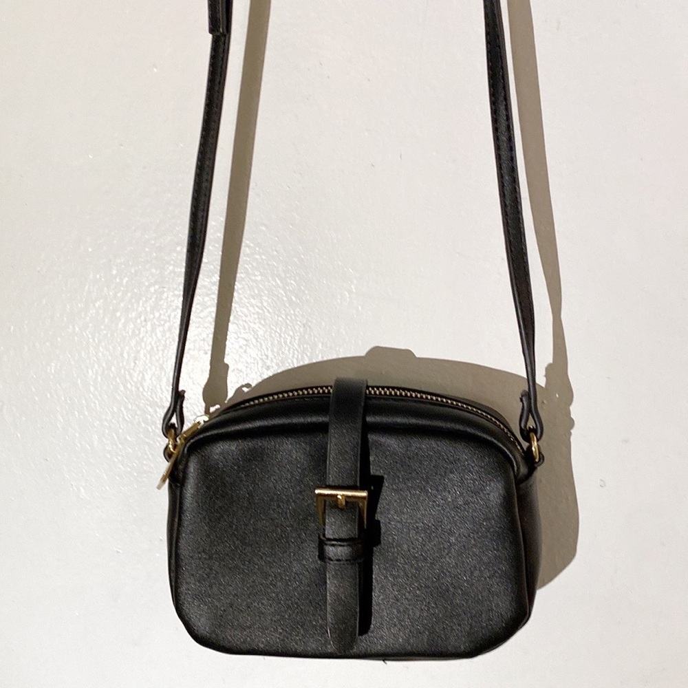 SALE! 3 for $20🌠 Pull&Bear small crossbody bag